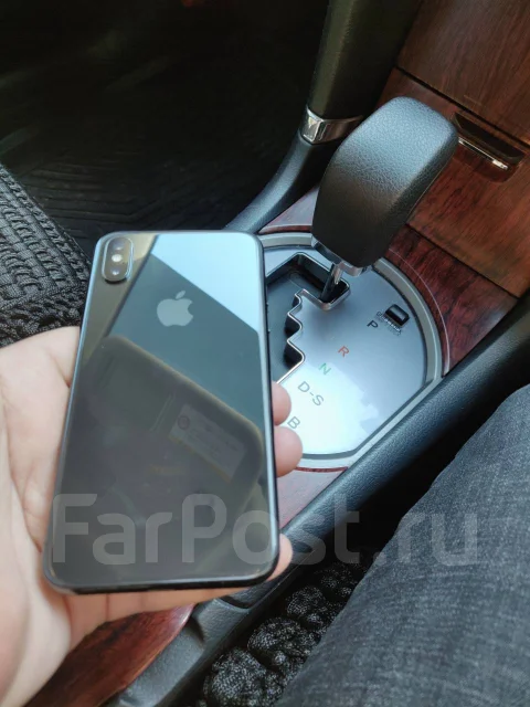 Apple iPhone X. �/�, ������, 3G, 4G LTE, ����������, NFC ����