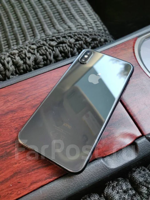 Apple iPhone X. �/�, ������, 3G, 4G LTE, ����������, NFC ����