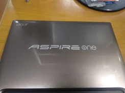 Acer Aspire One D255E ����
