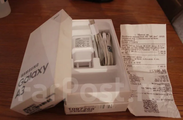 Samsung Galaxy A3 2017. �/� ����