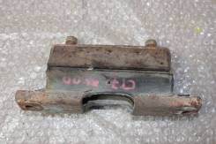 Подушка коробки передач. Cadillac Escalade, GMT, K2, GMT435, GMT806, GMT820, GMT830 Chevrolet Yukon Chevrolet Tahoe, GMT, 800 Chevrolet Suburban GMC S...