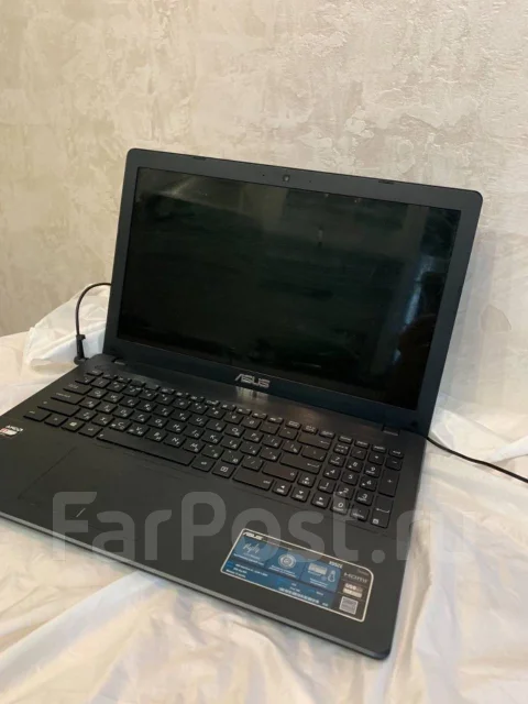 Asus X552EA. WiFi: 1, Bluetooth: 1 ����