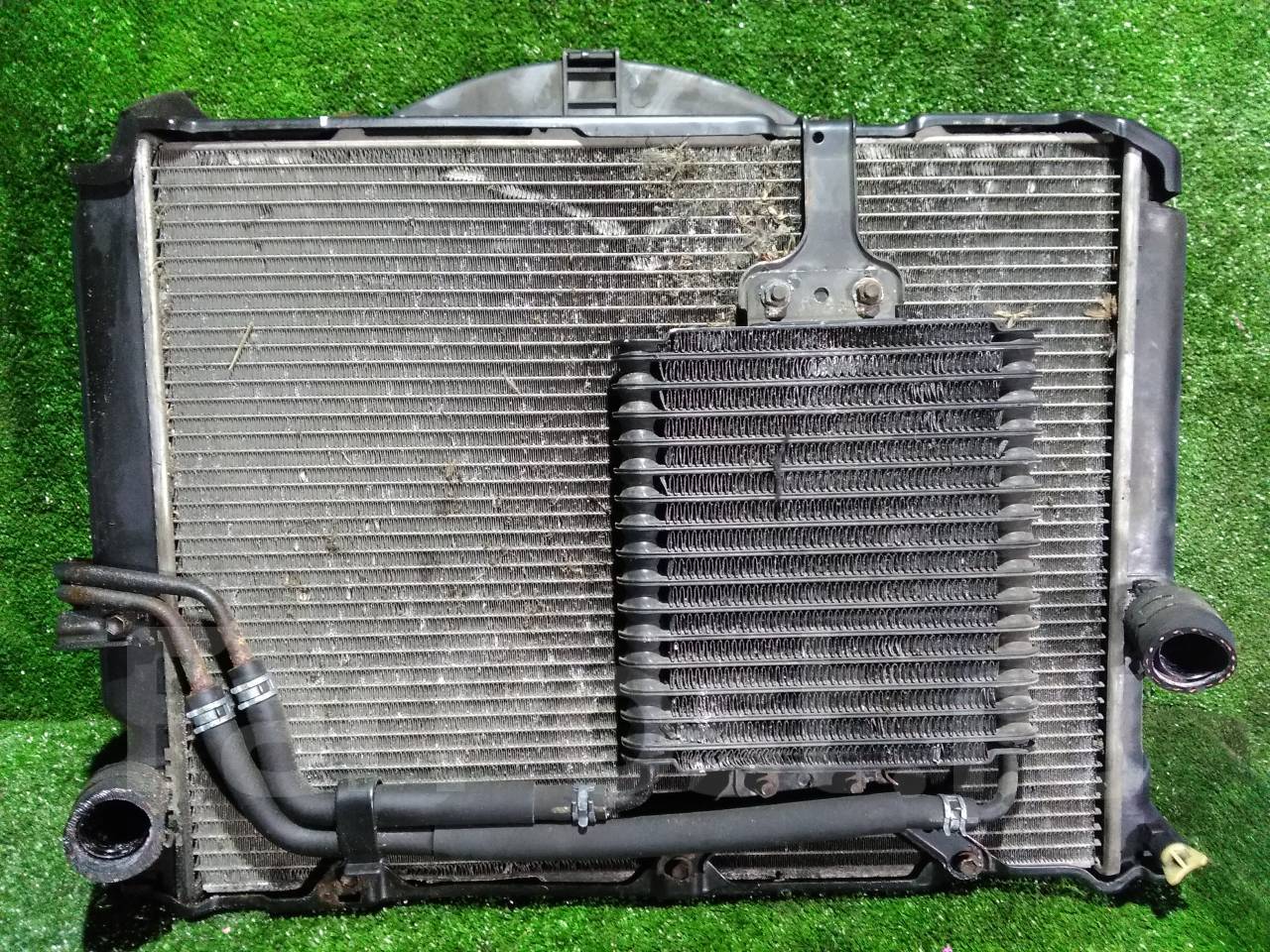 Toyota hiace kzh106 радиатор масляный. радиатор основной для toyota hiace 1982-1989. радиатор тойота хайс 106 кузов. радиатор на автобус хайс hiace 1kz новый с 89г по 2003 года kzh106w, 1kz te. радиатор охлаждения тойота хайс 1996 год.