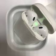 Apple AirPods
