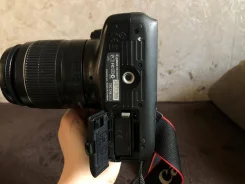 Canon EOS 1100D