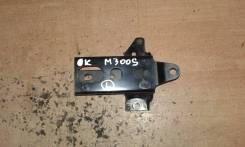 Подушка двигателя. Toyota Passo, KGC10 Daihatsu Boon, M300S Двигатель 1KRFE