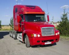 Freightliner FLC. (Фрэд Америка, Фредлайнер), 15 000 куб. см., 23 500 кг., 8x4