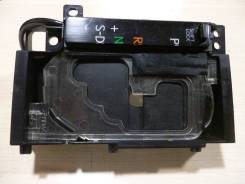 Накладка консоли кпп. Lexus LS460, USF40, USF41, USF45, USF46 Lexus LS600h, UVF45, UVF46 Lexus LS460L, USF40, USF41, USF45, USF46 Lexus LS600hL, UVF45...