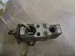 Клапан кондиционера Toyota Caldina 1995-2002 Номер OEM 8851520100