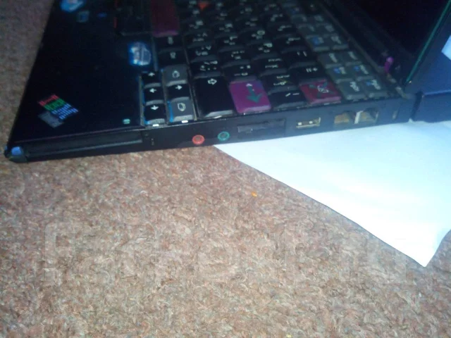 IBM ThinkPad. 1,6����, ��� 1024 ��, ���� 56���, WiFi: 1, Bluetooth: 1, ����������� �� 7��. ����