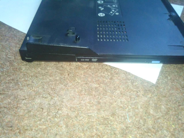 IBM ThinkPad. 1,6����, ��� 1024 ��, ���� 56���, WiFi: 1, Bluetooth: 1, ����������� �� 7��. ����