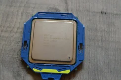 Intel Xeon E5-2603 v2 ����