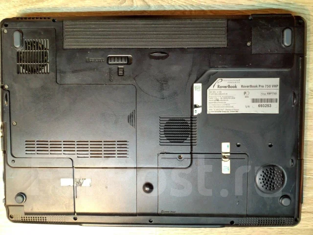 Roverbook Pro. 17", 2,2����, ��� 2048 ��, ���� 120���, WiFi: 1, Bluetooth: 1 ����