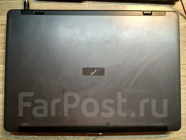 Roverbook Pro. 17", 2,2����, ��� 2048 ��, ���� 120���, WiFi: 1, Bluetooth: 1 ����