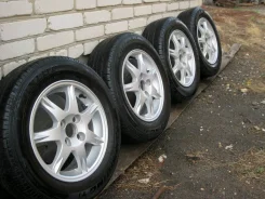 Dunlop. 5.5x14", 4x100, ET46 ����