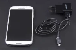 Samsung Galaxy S4. �/�, �����, 3G, 4G LTE, NFC ����