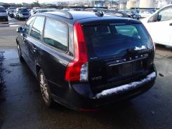Крыло. Volvo V50