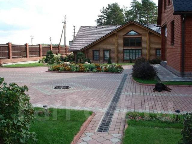 Лоток дренажный бетонный с чугунной решеткой С250, в наличии. Цена: 6 ...