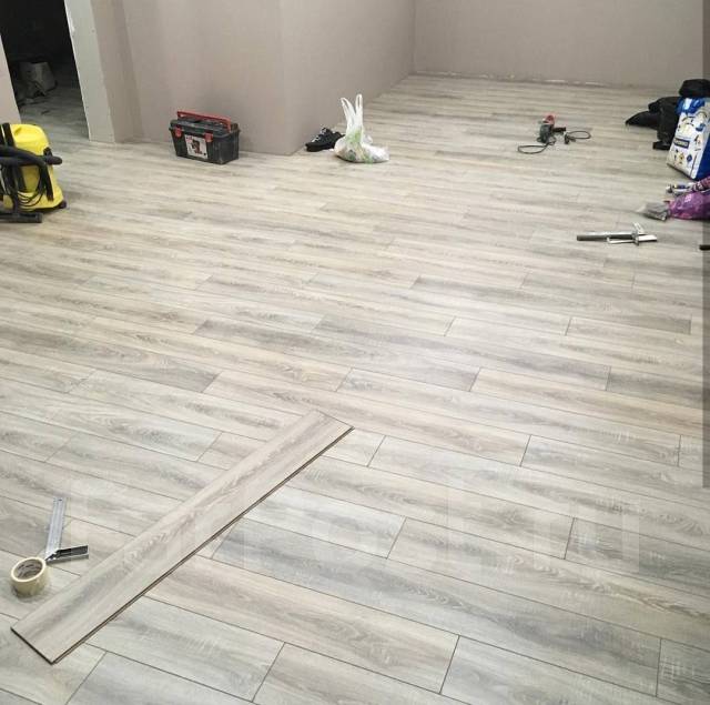 Укладка ламината - Монтаж полов и потолков в Уссурийске