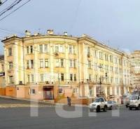 4-комнатная, улица Светланская 145 во Владивостоке 4-комнатная, улица Светланская 145. Центр, агентство, 75,0 кв. м. Дом снаружи