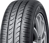 Yokohama BluEarth AE-01. ������, 2018 ���, �����. ��� �����