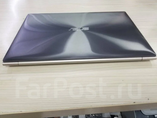 Asus ZenBook UX31E. 13", ��� 4 ��, ���� 250���, WiFi: 1, Bluetooth: 1, ����������� �� 8��. ����