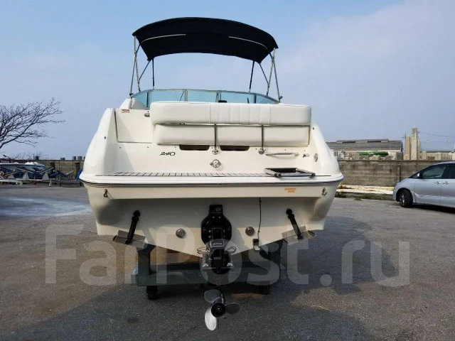 Searay Sundancer. 2000 ���, ����� 8��., ��������� ������������, 230��.�., ������. ��� ����� �� ������������ ����