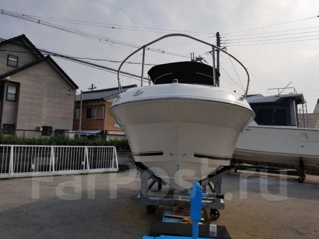 Searay Sundancer. 2000 ���, ����� 8��., ��������� ������������, 230��.�., ������. ��� ����� �� ������������ ����