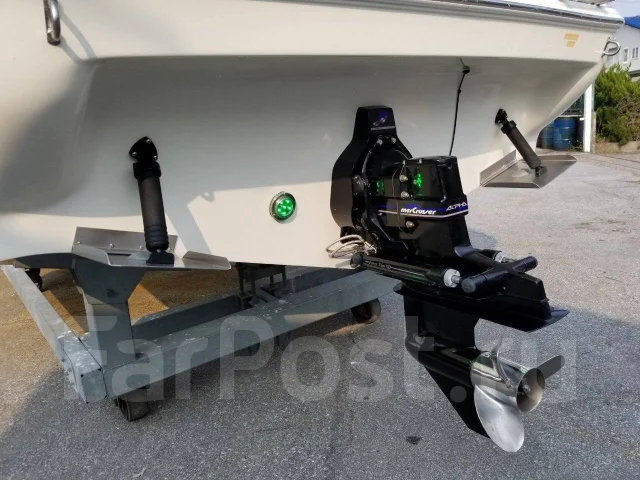 Searay Sundancer. 2000 ���, ����� 8��., ��������� ������������, 230��.�., ������. ��� ����� �� ������������ ����