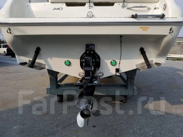 Searay Sundancer. 2000 ���, ����� 8��., ��������� ������������, 230��.�., ������. ��� ����� �� ������������ ����