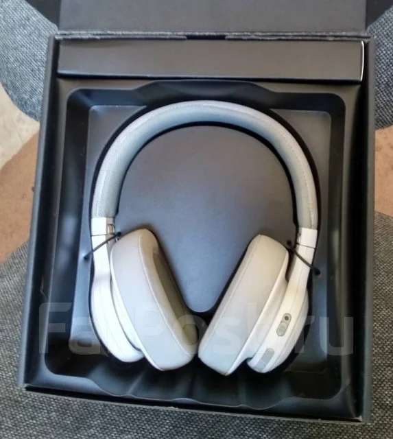 JBL E55BT ����