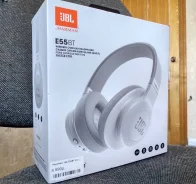 JBL E55BT ����