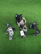Ролик двери Toyota VOXY, ZWR80, 2Zrfxe, 555-0000012, правый задний во Владивостоке Ролик двери TOYOTA VOXY, ZWR80, 2ZRFXE, 555-0000012