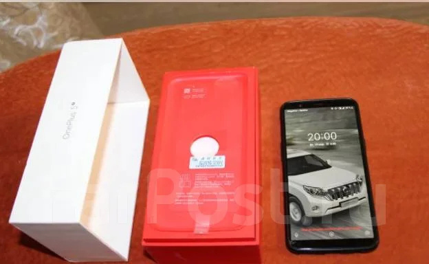 OnePlus 5T. �/� ����