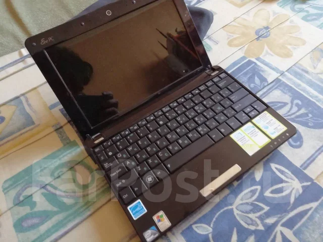 Asus Eee PC 1005HA. 10.1", 1,6����, ��� 1024 ��, ���� 120���, WiFi: 1, Bluetooth: 1, ����������� �� 10��. ����