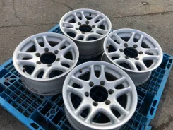 Mandrus Atlas 6. 6.5x15", 6x139.7, ET28 ����