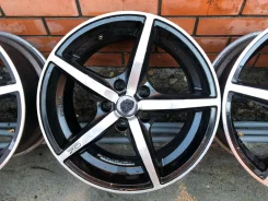 OZ Racing Canova. 8.0x17", 5x114.3, ET45 ����