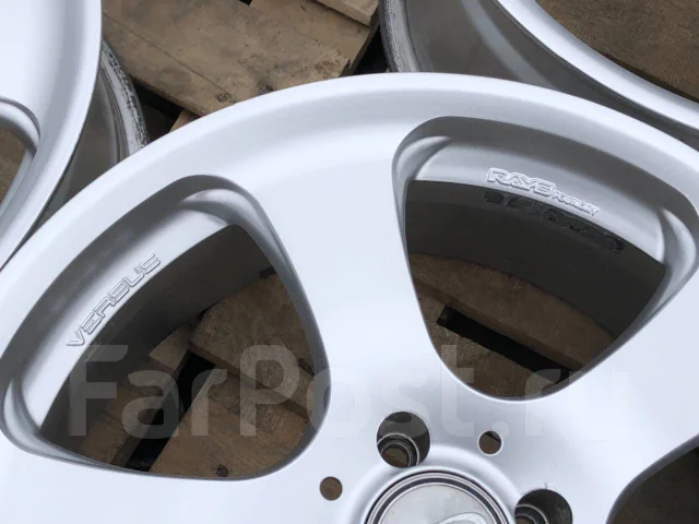 RAYS Versus Stivale. 7.0x17", 4x100, ET32, �� 65���. ����