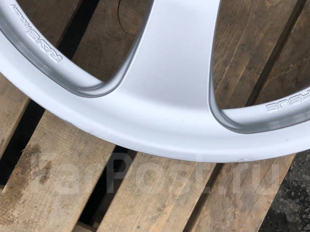 RAYS Versus Stivale. 7.0x17", 4x100, ET32, �� 65���. ����