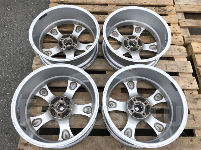 RAYS Versus Stivale. 7.0x17", 4x100, ET32, �� 65���. ����