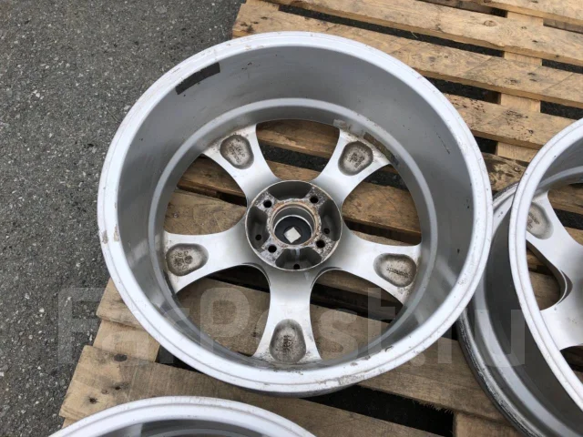 RAYS Versus Stivale. 7.0x17", 4x100, ET32, �� 65���. ����