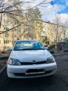 Toyota Platz. Без водителя
