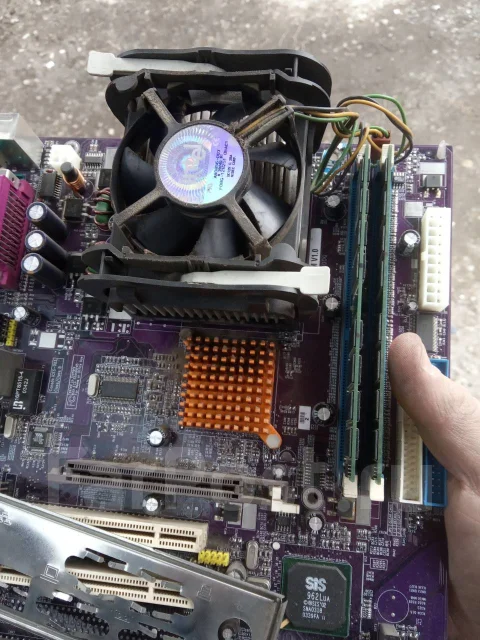 Socket 478 ����