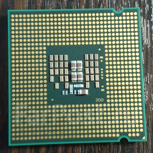 Intel Core 2 Quad ����