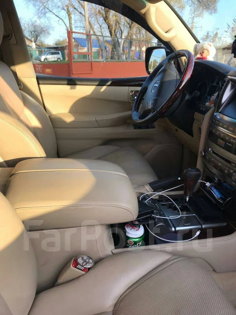 Lexus LX570. �������, 4wd, 5.7 (365��.�.), ������ ����