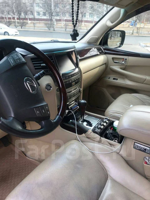 Lexus LX570. �������, 4wd, 5.7 (365��.�.), ������ ����
