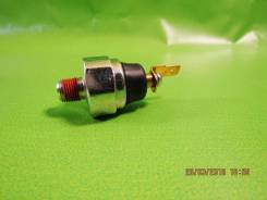 Датчик давления масла Nipparts J5614001 в Новокузнецке Датчик давления масла NIPPARTS J5614001