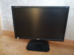 LG. 19", ���������� �� (LCD)