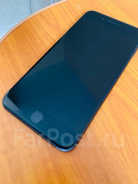 Apple iPhone 8 Plus. �/�, �����, 4G LTE ����