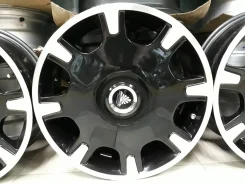 Auto Couture Crescent. 7.0x18", 5x112, 5x114.3, ET45, �� 73,1���. ����